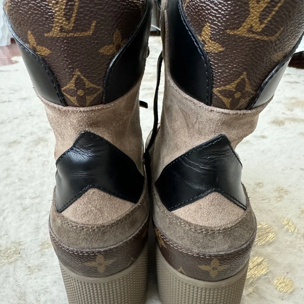 Laureate Platform Desert Boot - Picture 7 of 13